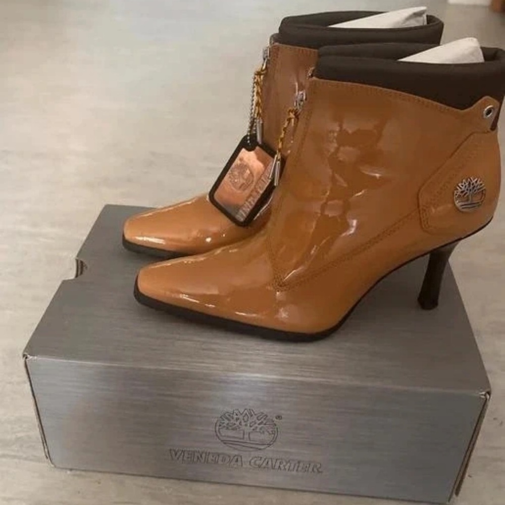 Timberland Glossy Brown Heeled Boots